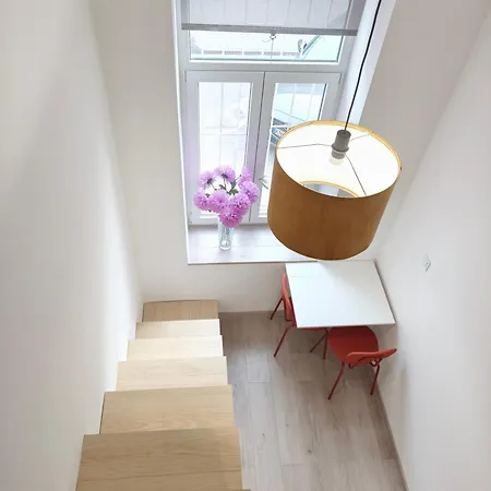 In Dob Utca 106 ホームステイ *